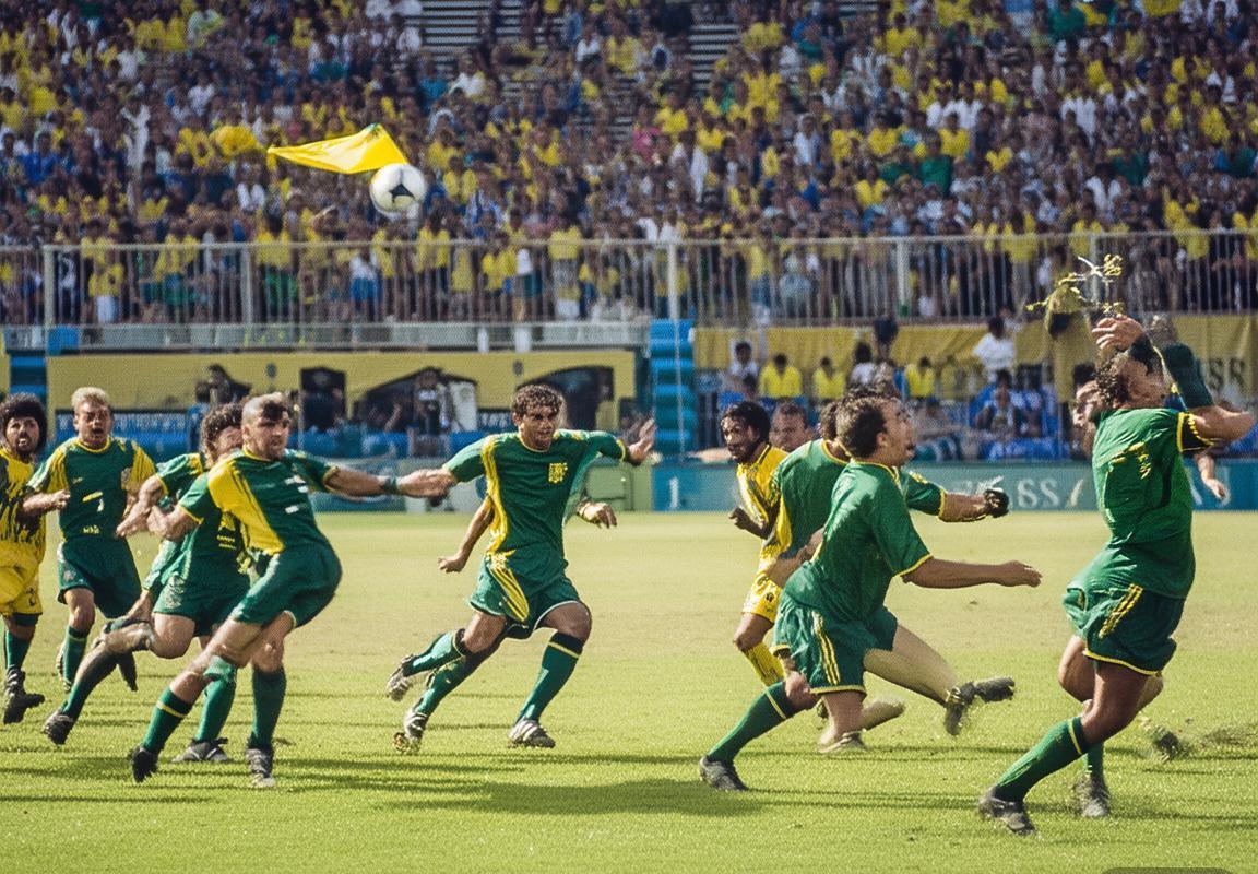 巴伊亚vs奥瓦:激战足球传奇,历史交汇与