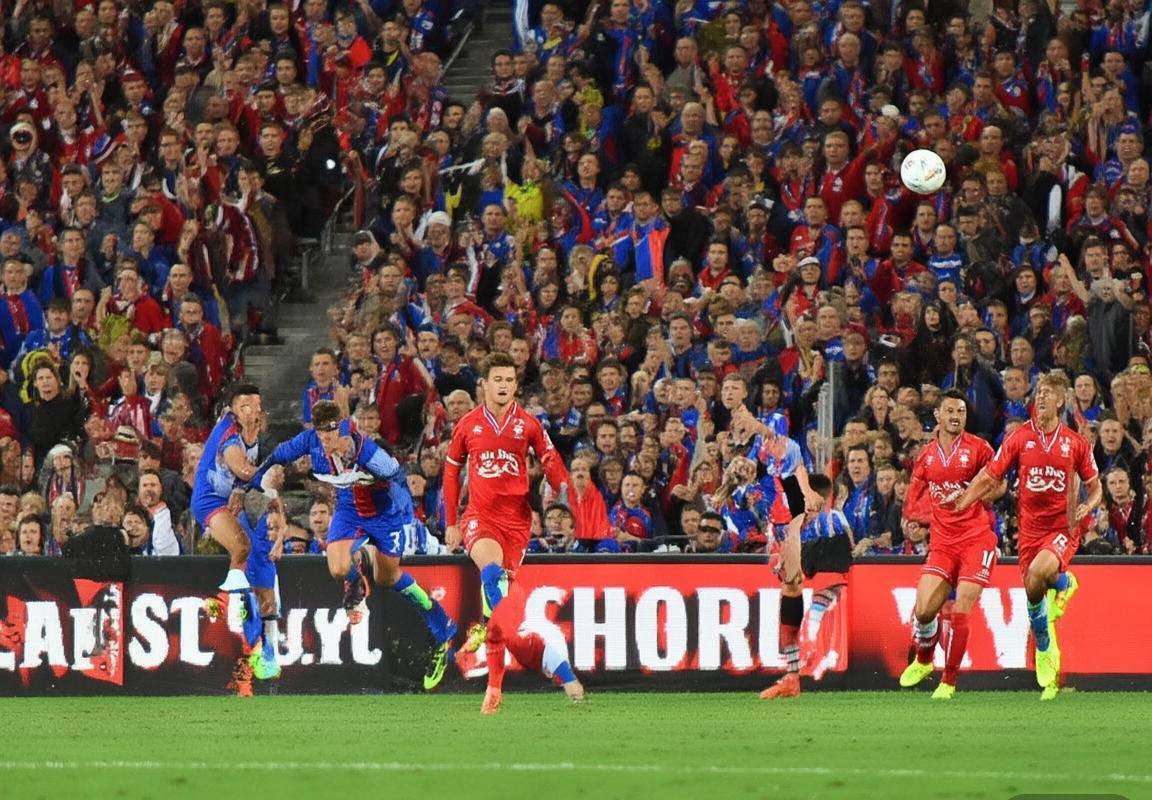 柏斯光荣VS惠灵顿凤凰：激情战术对决回顾